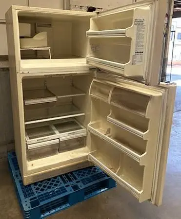 18.6 cu foot Admiral refrigerator
