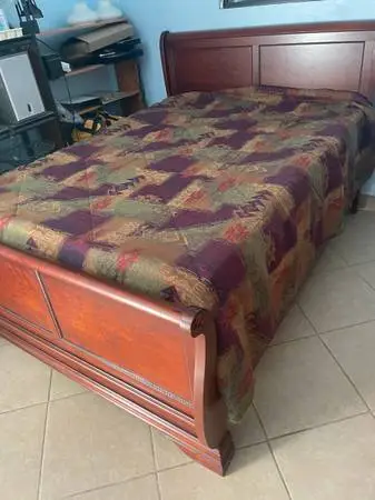 Queen bed
