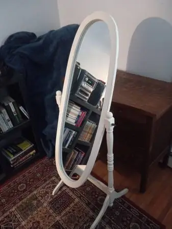 Oval mirror