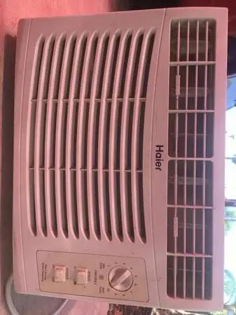 A/C unit-basic window mount