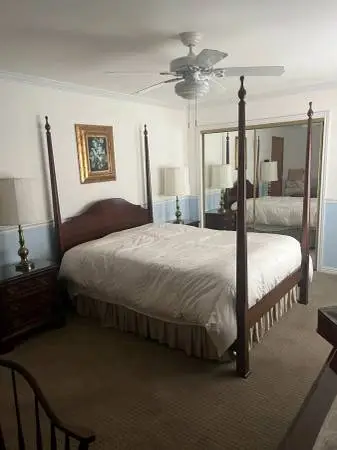 Queen Bedroom Set