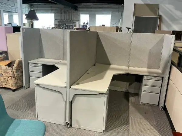 Lot of 2 - 5 1/2 x 6 1/2 Cubicles / Workstations by Haworth in Gray