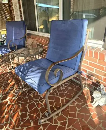 Patio Rocker Chair Set w/ Matching Table, NICE Comfy SET!