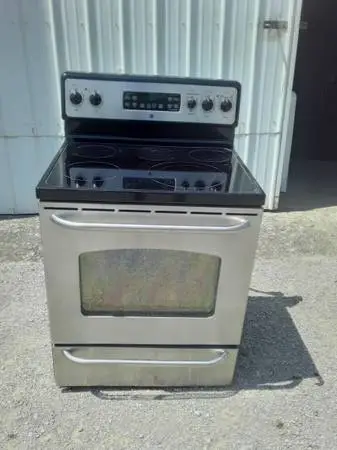 GE Black stainless glass top oven. Model # JB710S0K2SS