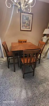 5 pieces Dining table set