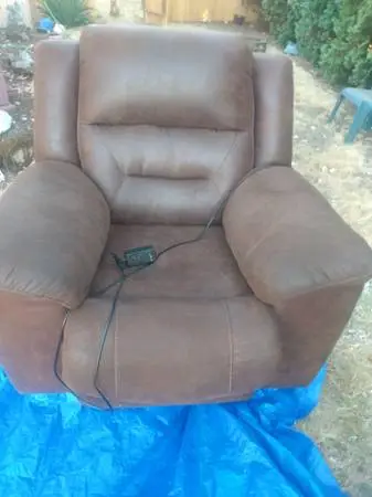 Electric rocker recliner