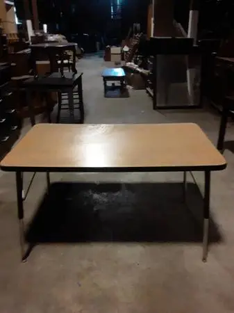 School table - In good condition.