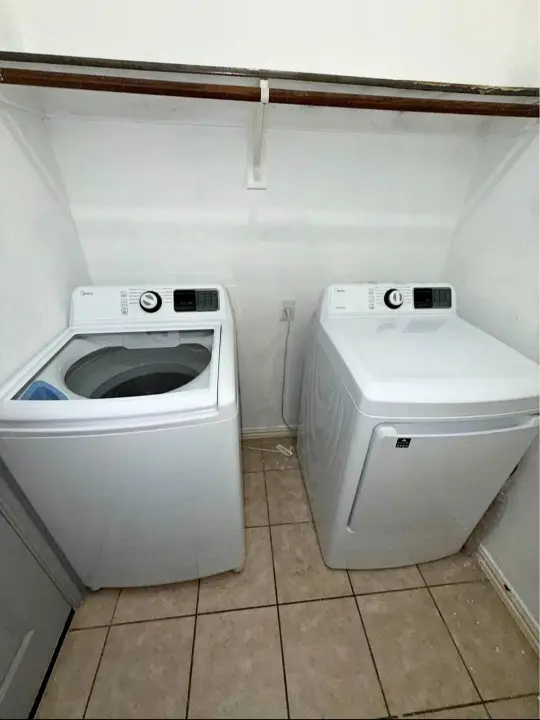 Midea Washer and Dryer