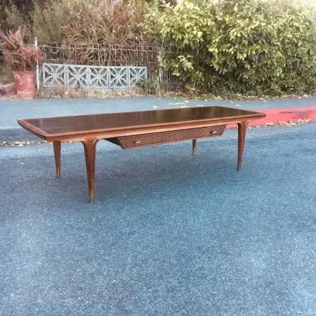 c1960 Mid Century Modern Imperial Coffee Table/great condition 5 1/4’