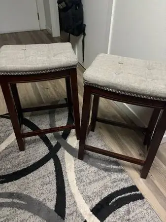Bar stool