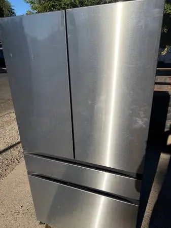 Beautiful Samsung refrigerator  delivered installed
