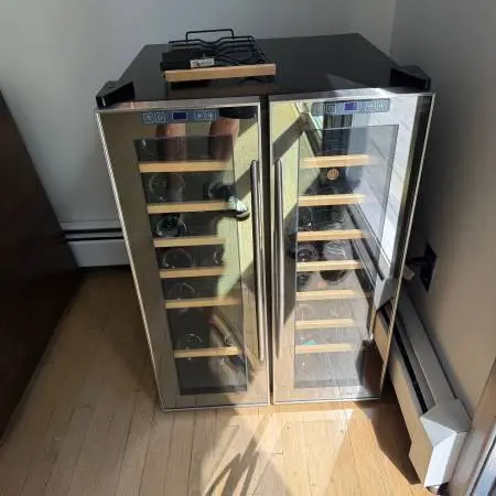 Vinotemp 48 bottle wine refrigerator VT-48TSSM-2z
