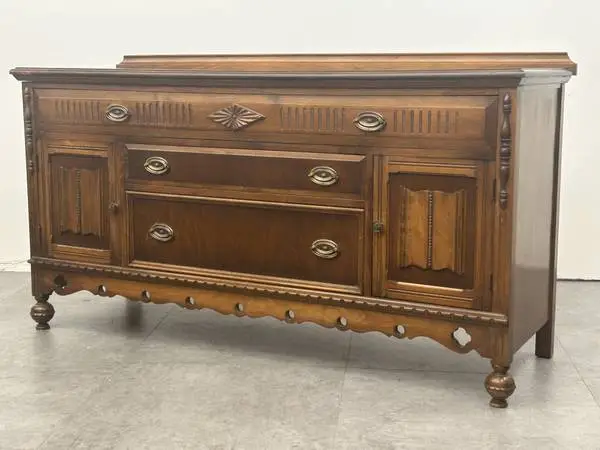 Vintage Dining Room Buffet Cabinet Sideboard Credenza