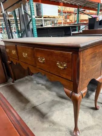 Pre-Owned Traditional Sideboard