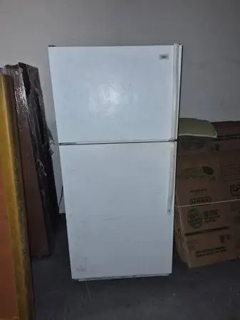 Refrigerator Working Strong