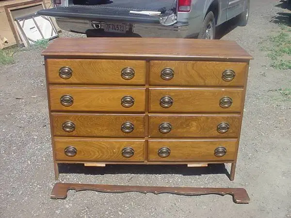 8 drawer pine dresser