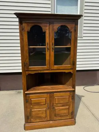Household Wooden Solid Pine Corner Cabinet Hutch With Light