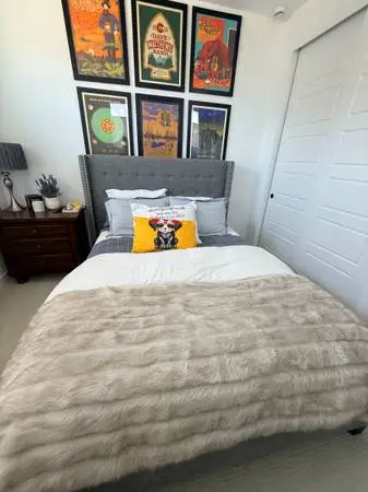 Headboard with rails