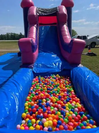 Bounce House With Ball Pit