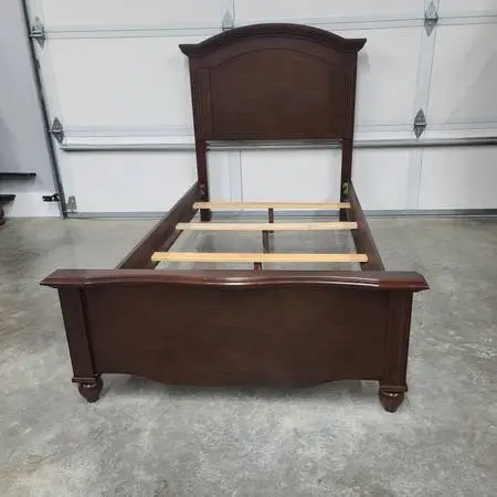 Beautiful Twin Bedframe