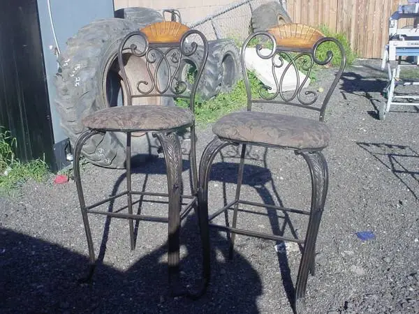 2 barstools metal with wood in back 30 seat height