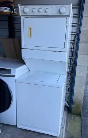 Great Whirlpool Full Size 27 Inch Stackable Dryer Elastic 220Vlts