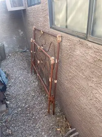 Vintage Iron Bed Frame Gothic Rustic Antique Decor Garden Home Wall