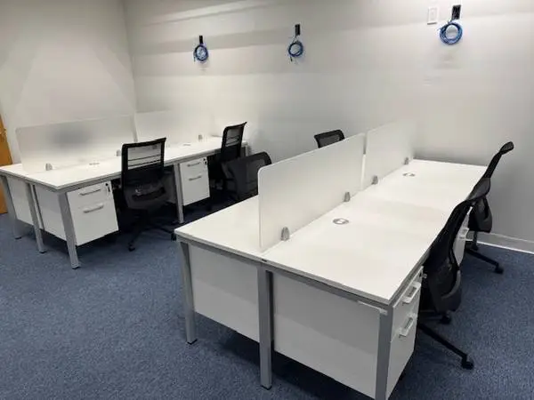 **🏈🏈🏈NEW office furniture,cubicles at 40% off in stock 🏈🏈🏈-004
