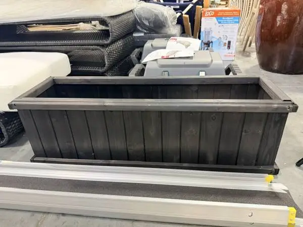 Three Posts New Barros Solid Cedar Rectangular Planter Box Brand New