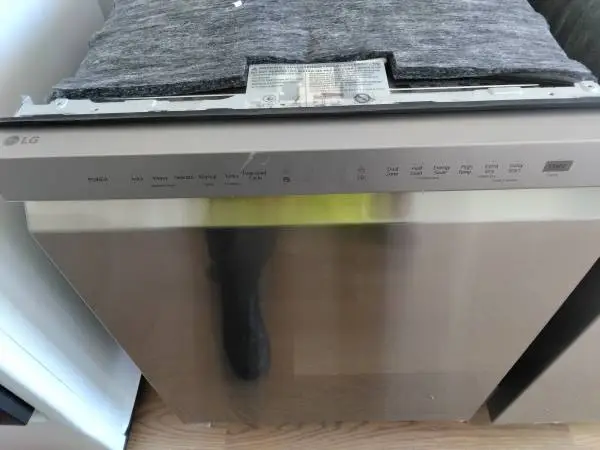 13 LG Dishwasher