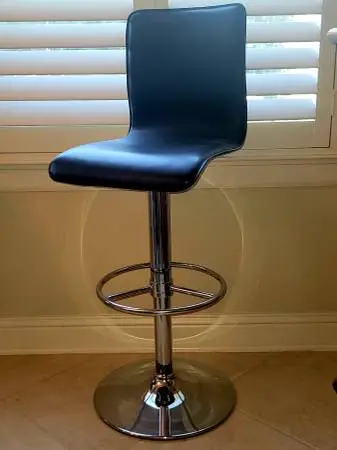 Bar Stools - Modern Style, leather seats, foot rest