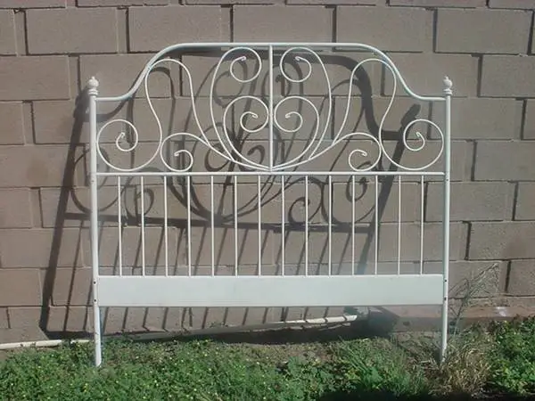 FULL size metal headboard footboard no rails