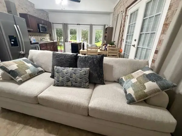 Sofa like new and lift top coffee table
