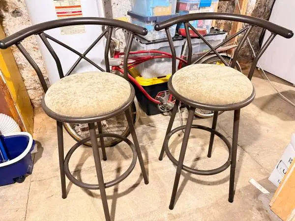 Swivel High Chairs