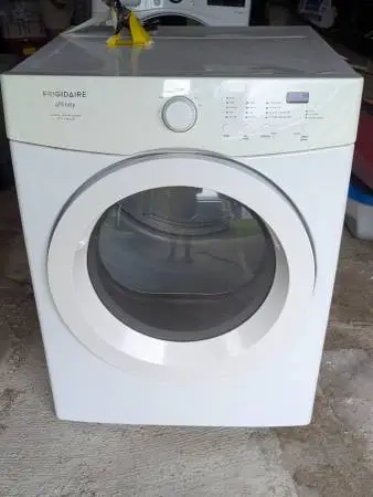 Laundry Machine / Gas Dryer