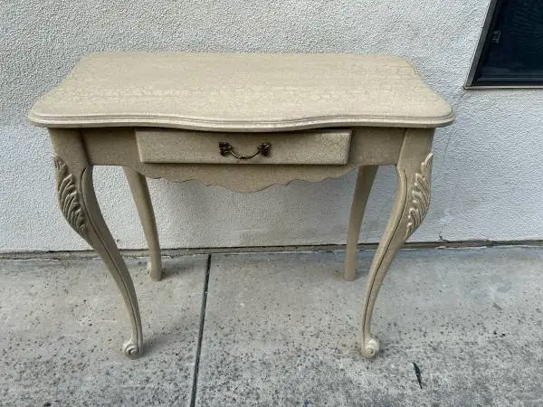 BEAUTIFUL LIKE NEW OLD WORLD TABLE WITH SMALL STORAGE DRAWER AND LONG LEGS