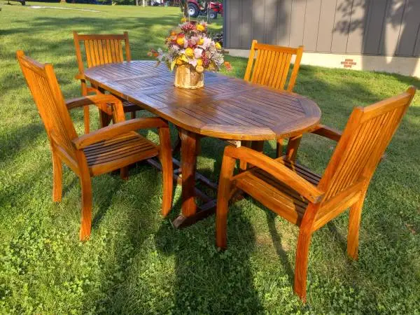 Beautiful Solid Teak Table and 4 Chairs