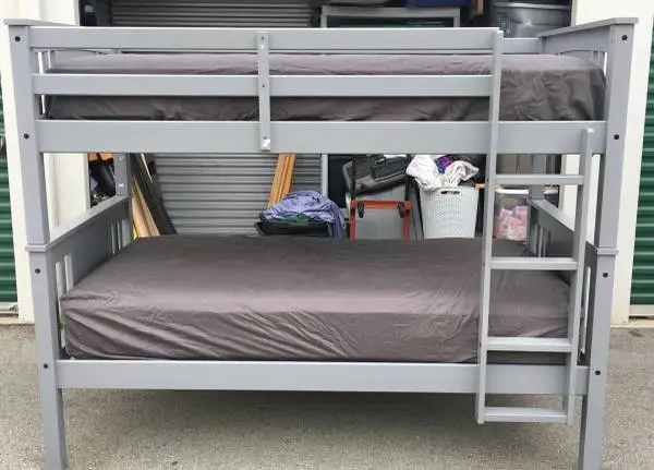 ****Twin Bunk Bed with Mattress ****