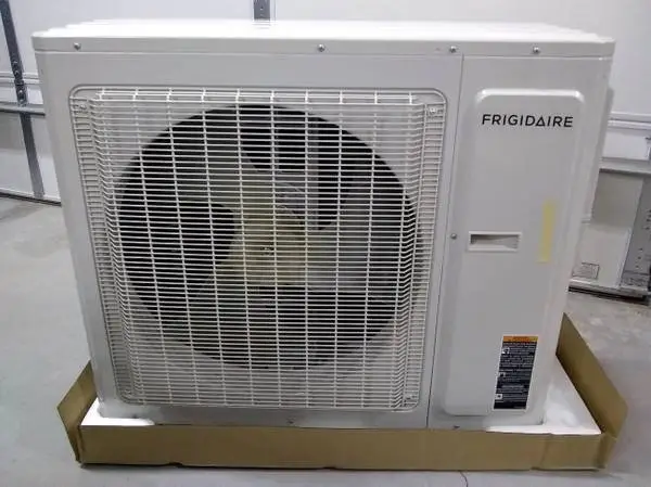 Frigidaire/Gree 2 Ton(26k) 3 Zone -Mini Split A/C & Heat Pump -New