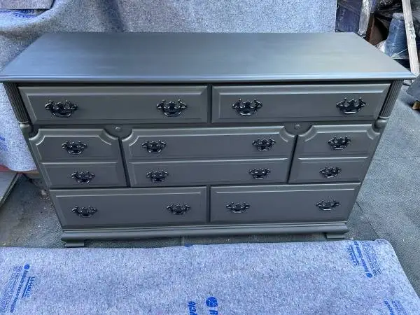 EXCELLENT HIGH-QUALITY SOLID MAPLE DRESSER CAN DELIVER LOCAL IF NEEDED