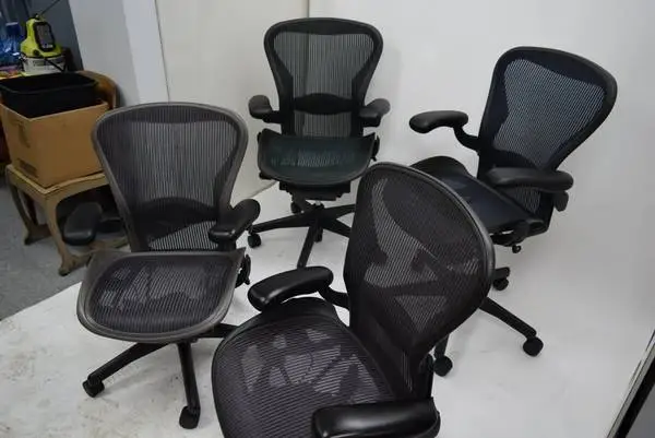 Herman Miller Classic Aeron Chairs Fully Adjustable Size B REFURBISHED