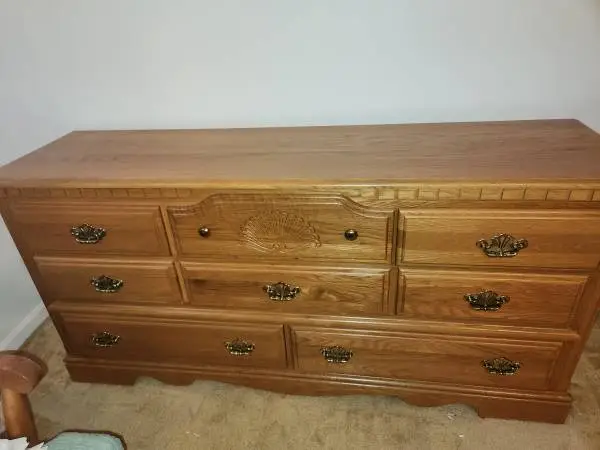 9 draw oak dresser