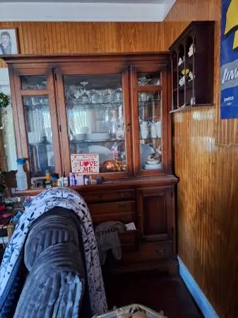 LUXURY ESTATE SALE-FINE, SOLID OAK WOOD