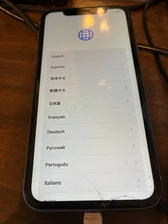 Apple iPhone 11 / Unlocked / 64gb / Purple