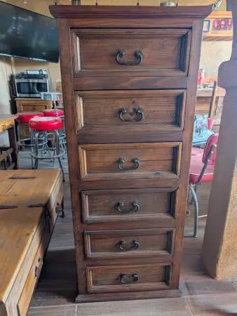 Rustic Chest of Drawers