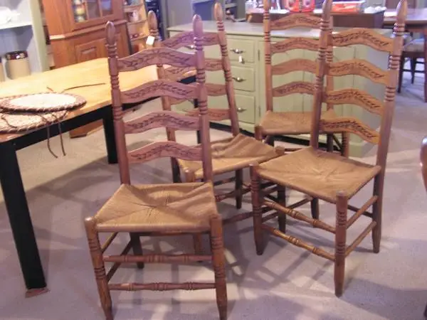 SET OF FOUR OAK LADDERBACK DINING CHAIRS