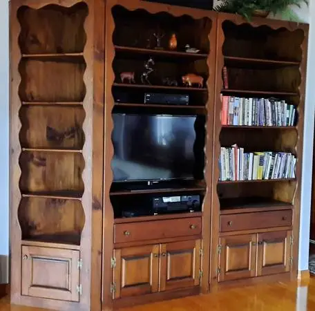 Country Style Entertainment Unit