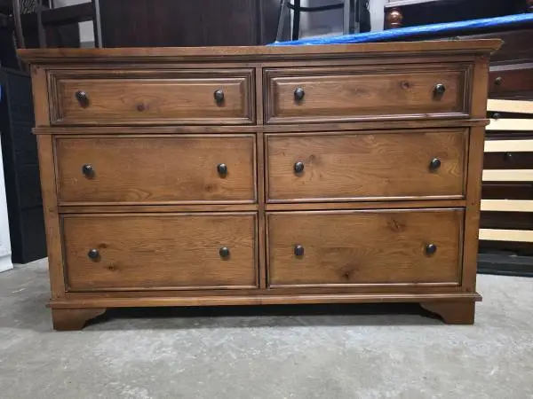 Modern Farmhouse Style Wood 6 Drawer Dresser