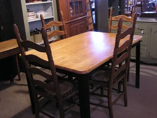 RECTANGLE BUTCHER BLOCK TABLE