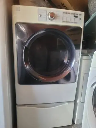 Kenmore gas dryer large capacity with pedestal